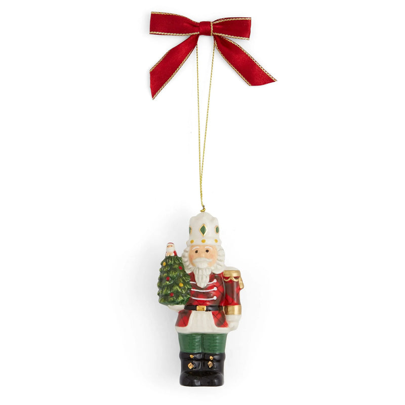 Tartan Plaid Nutcracker Ornament - Elegant Christmas Tree Decoration for Holiday Displays and Collectible Home Decor
